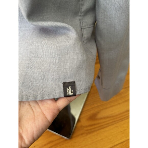 THE NORTH FACE Women’s Gray Performance Woven STEVIE Button-Down Shirt Size M - Picture 11 of 16